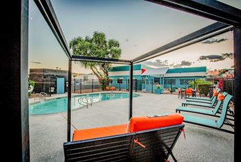 Fifteen 50 apartments - pool